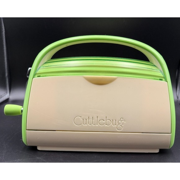 Cricut Other - Cricut Cuttlebug Die Cutting Embossing Machine Crank Crafter Green - NO PLATES
